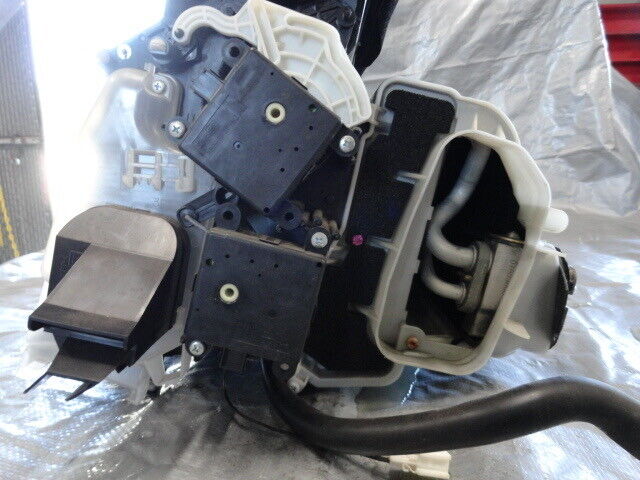 2005 Subaru WRX Heater Core Assembly Unit image 3