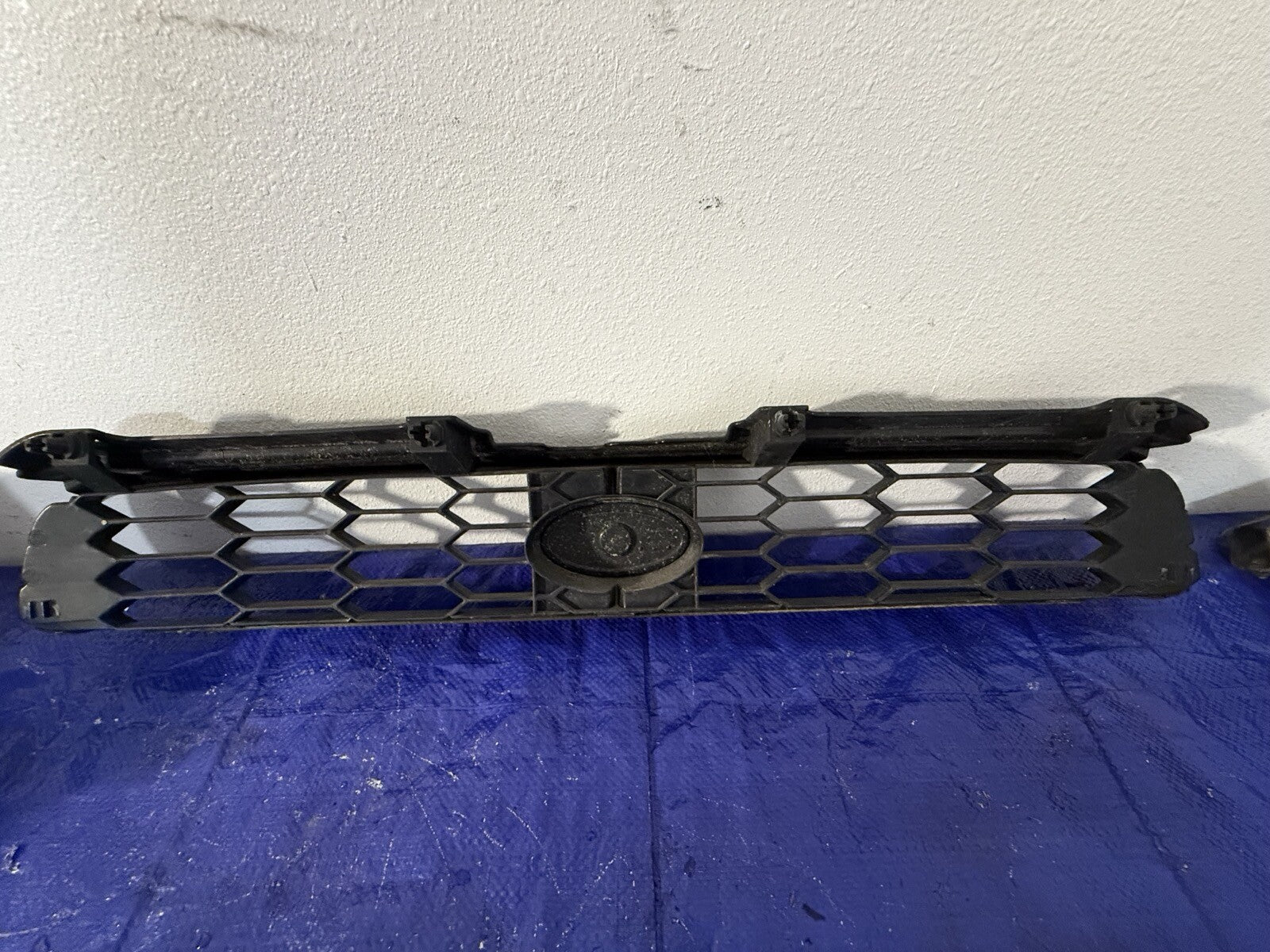 2003 Subaru WRX STI GRILL FRONT BUG EYE