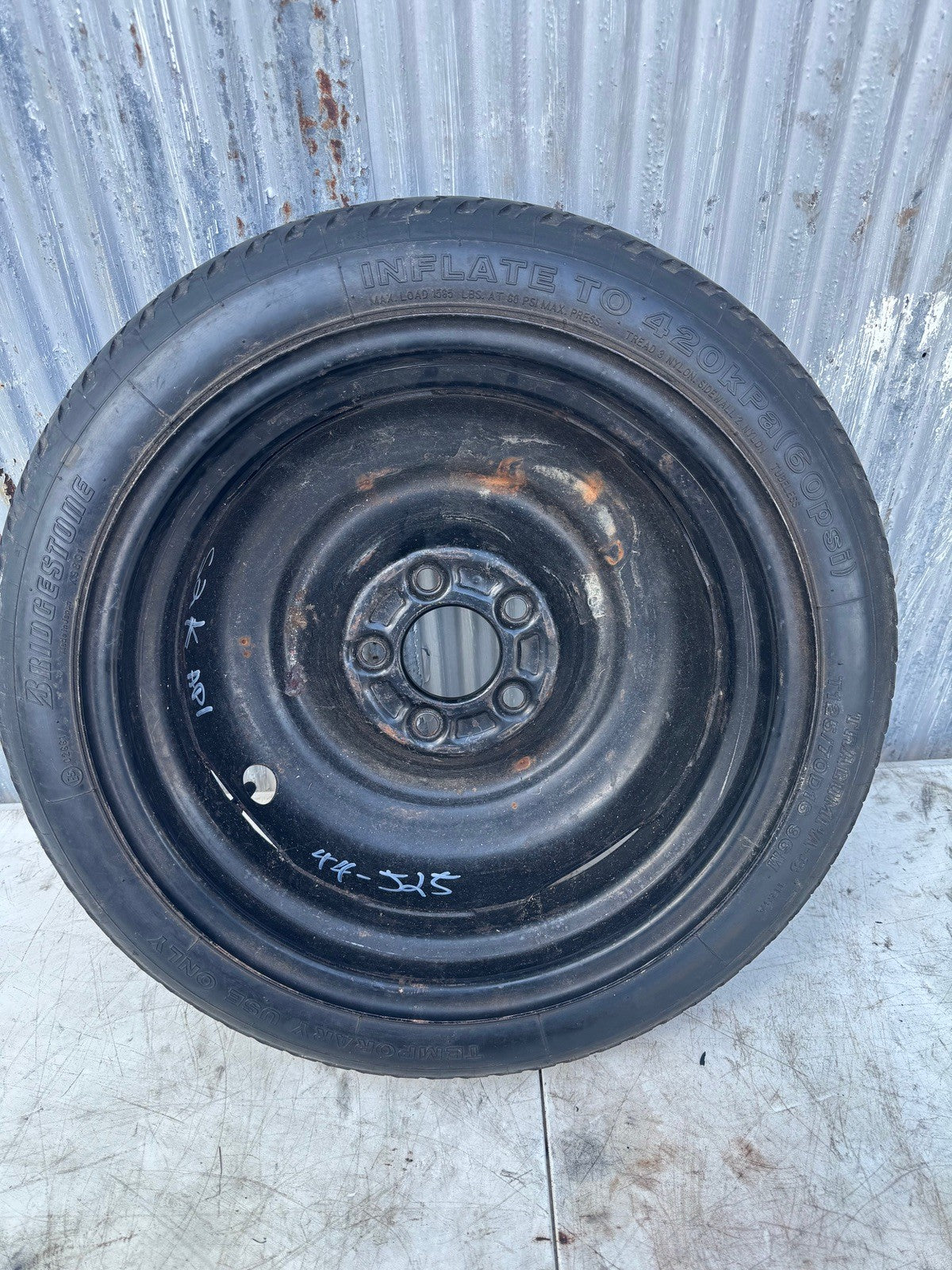 2000-2004 Honda S2000 spare tire