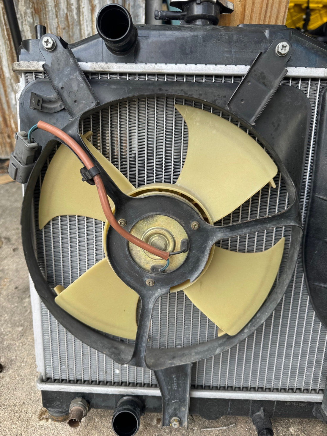 2000-2004 Honda S2000 AC Condensor Fan 