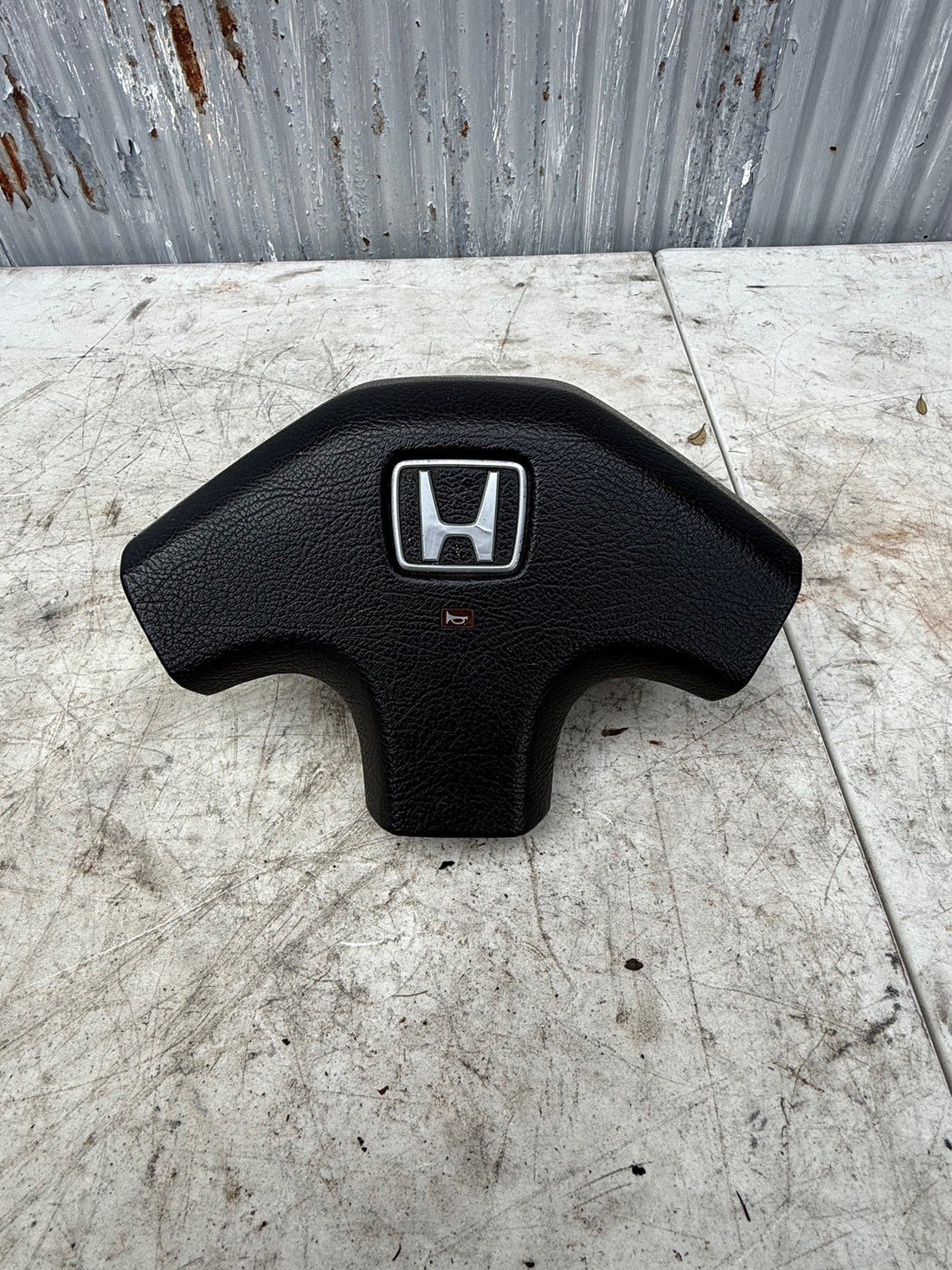 1989-1990 Honda CRX SI Steering wheel Horn 