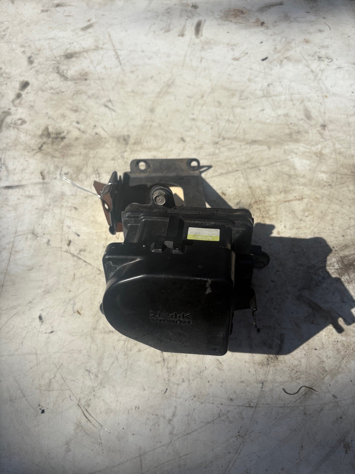 2000-2009 Honda S2000 Cruise control actuator Module