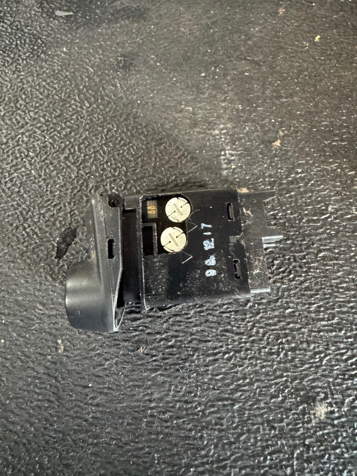 2000-2004 Honda S2000 Cruise Control Button