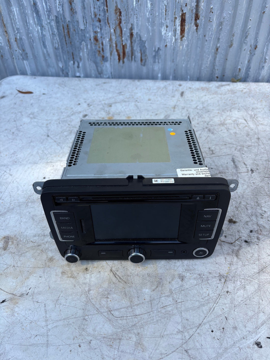 2009 Volkswagen Golf GTI OEM Radio Reciever & Display 