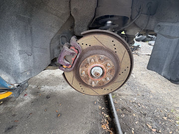 2004-2005 Mazda Rx8 Driver rear Knuckle Hub 