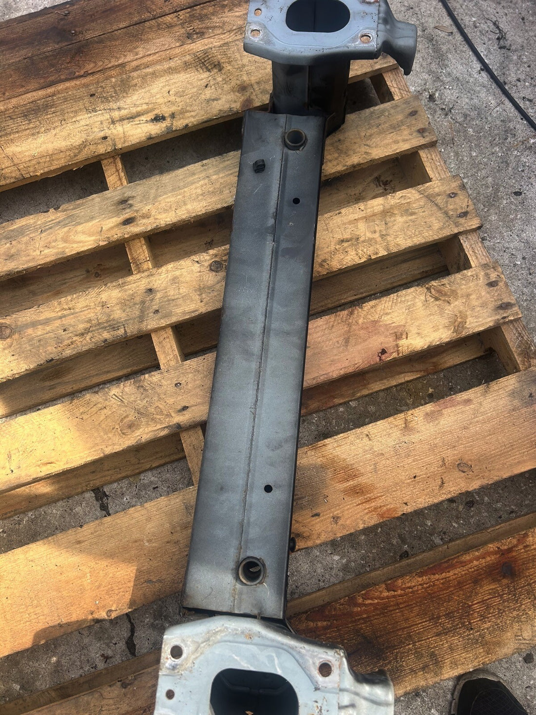 04-08 Mazda RX8 Front bumper support