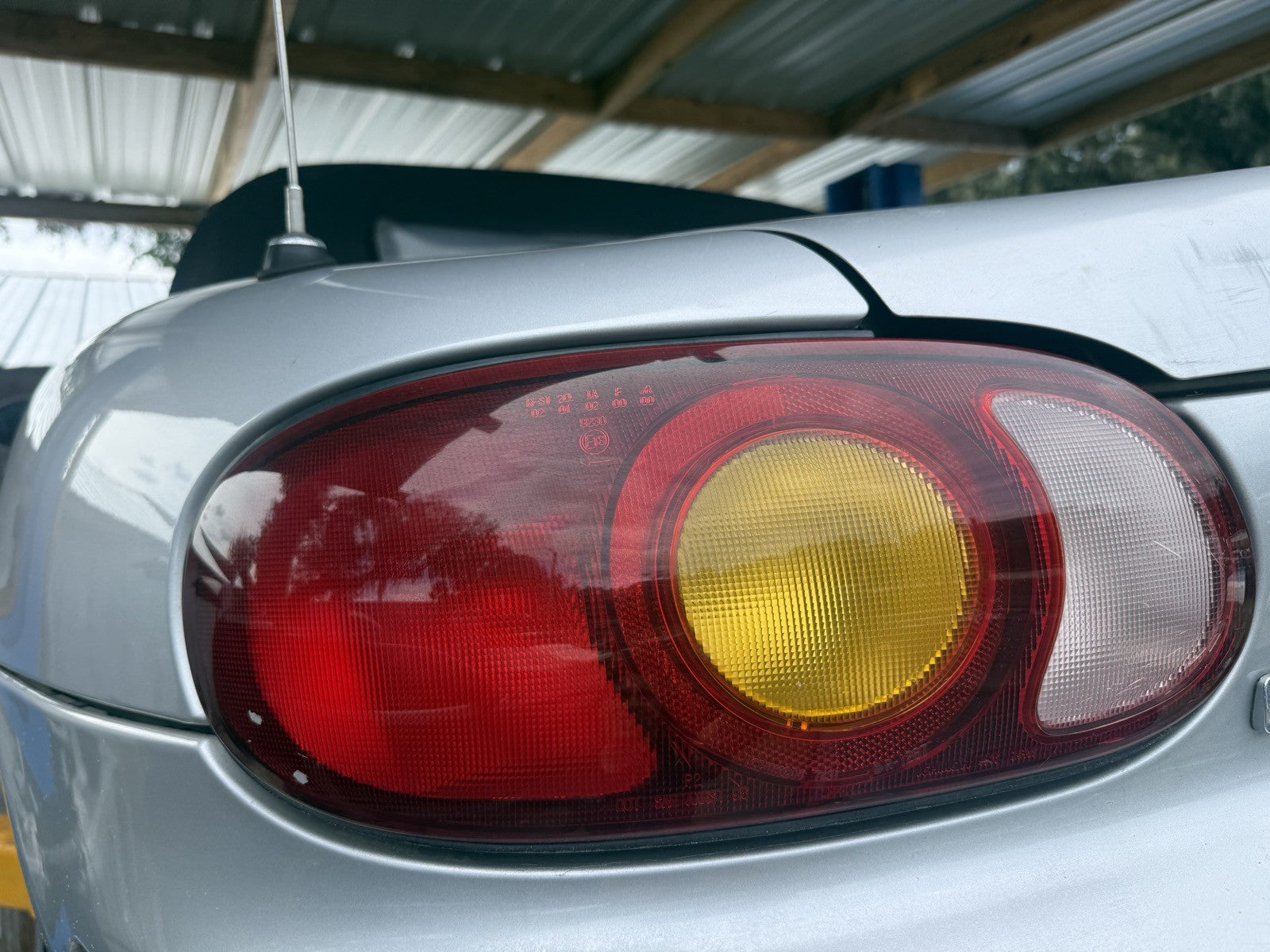 1999 Mazda Miata Driver Rear Tail light 