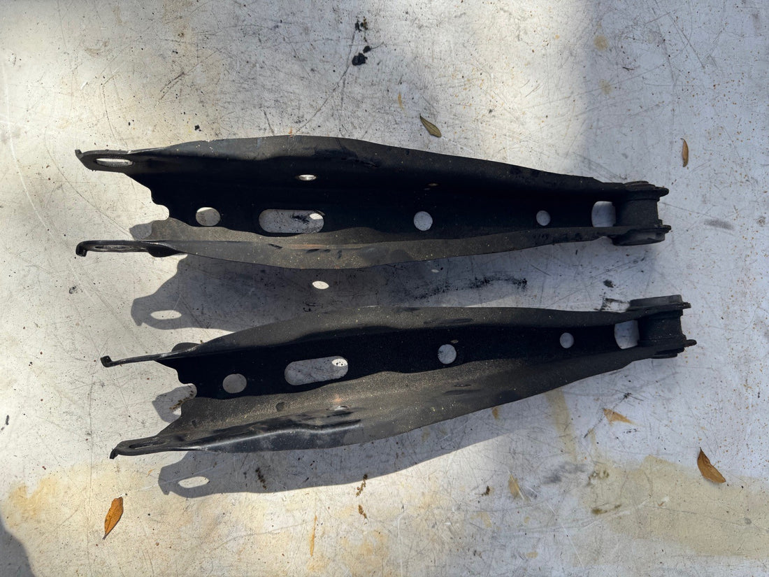2001-2002 Lexus IS300 Upper Control arms  L&R