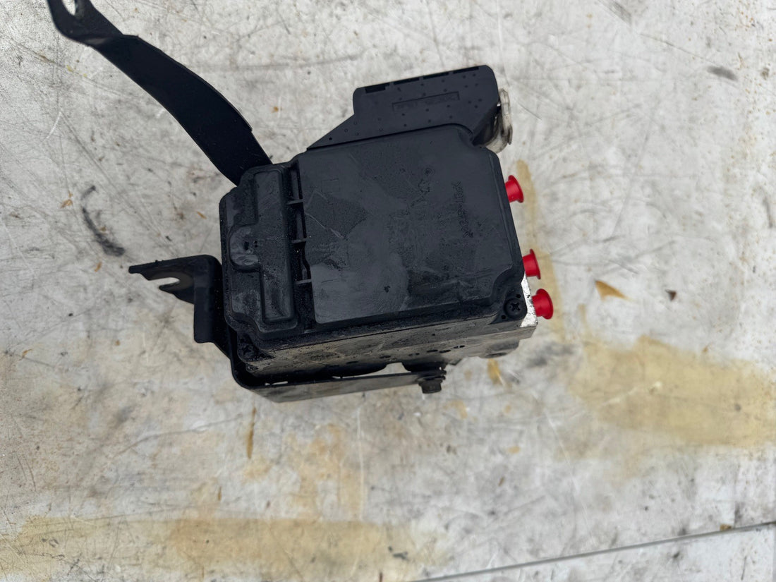 2002-2003 Lexus IS300 ABS Pump Brake 
