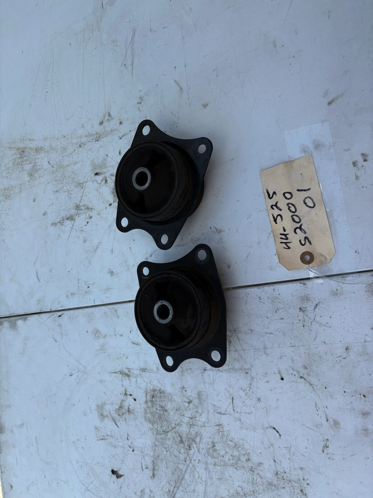 2001 Honda S2000 Differential bushing mounts