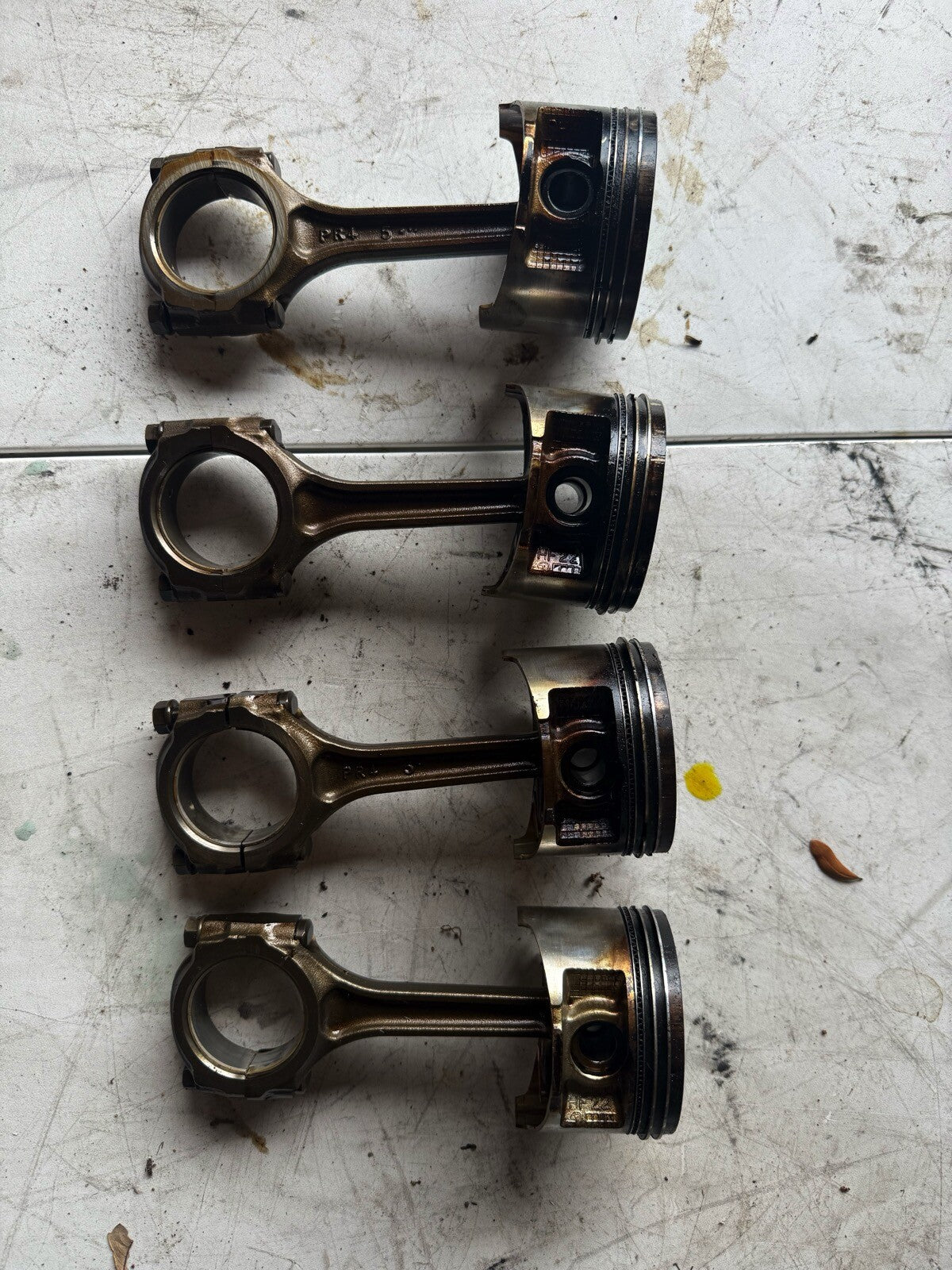 Honda CRV B20 Pistons and rods OEM 
