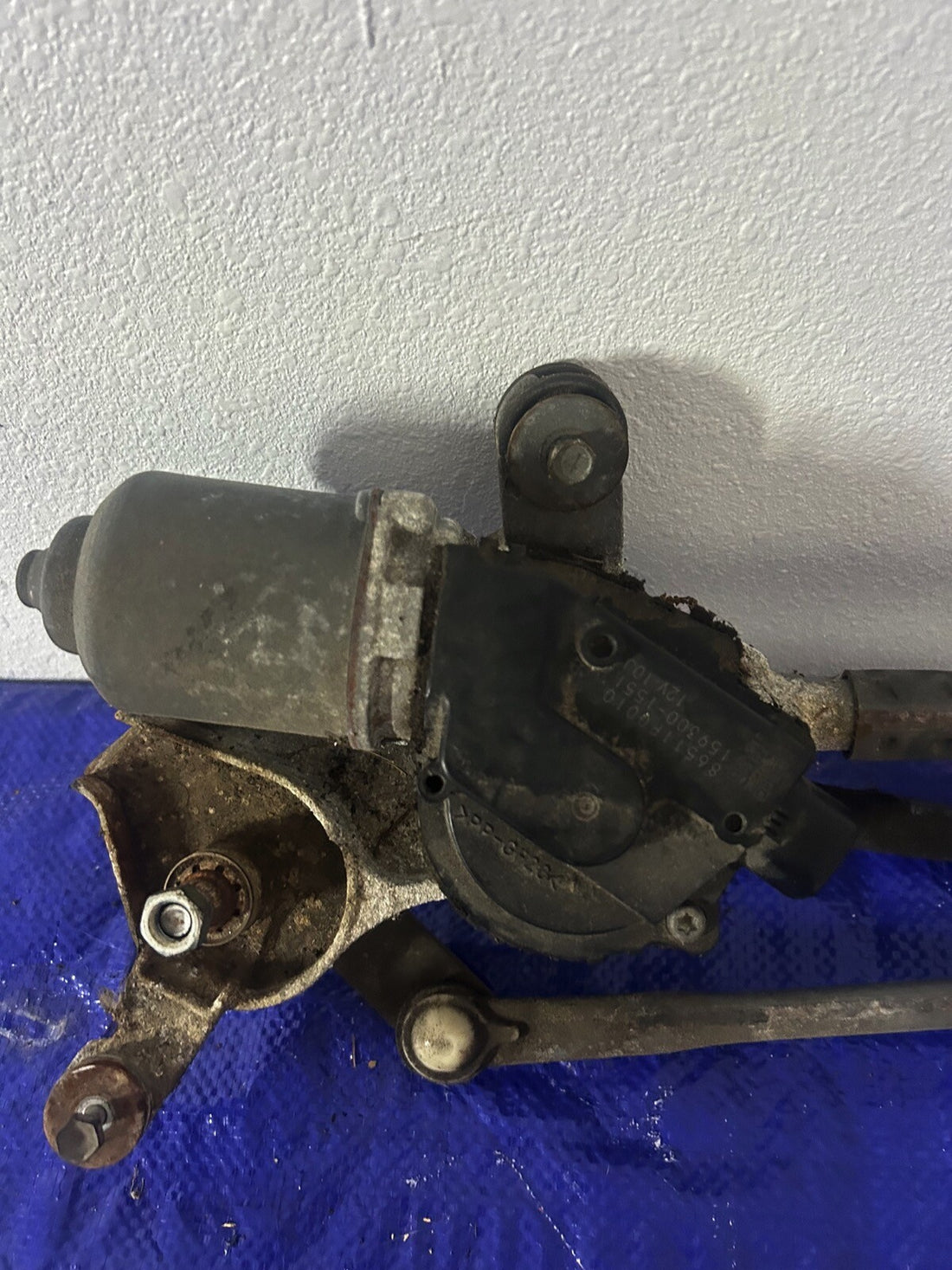 09-14 Subaru WRX windshield Wiper Motor Assembly 