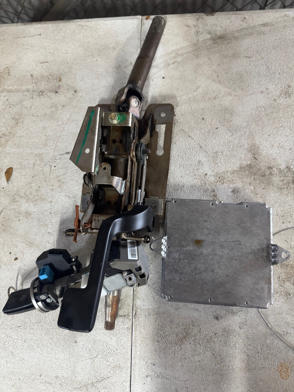 2007-2008 Acura TL Type S Key ignition with ECU 