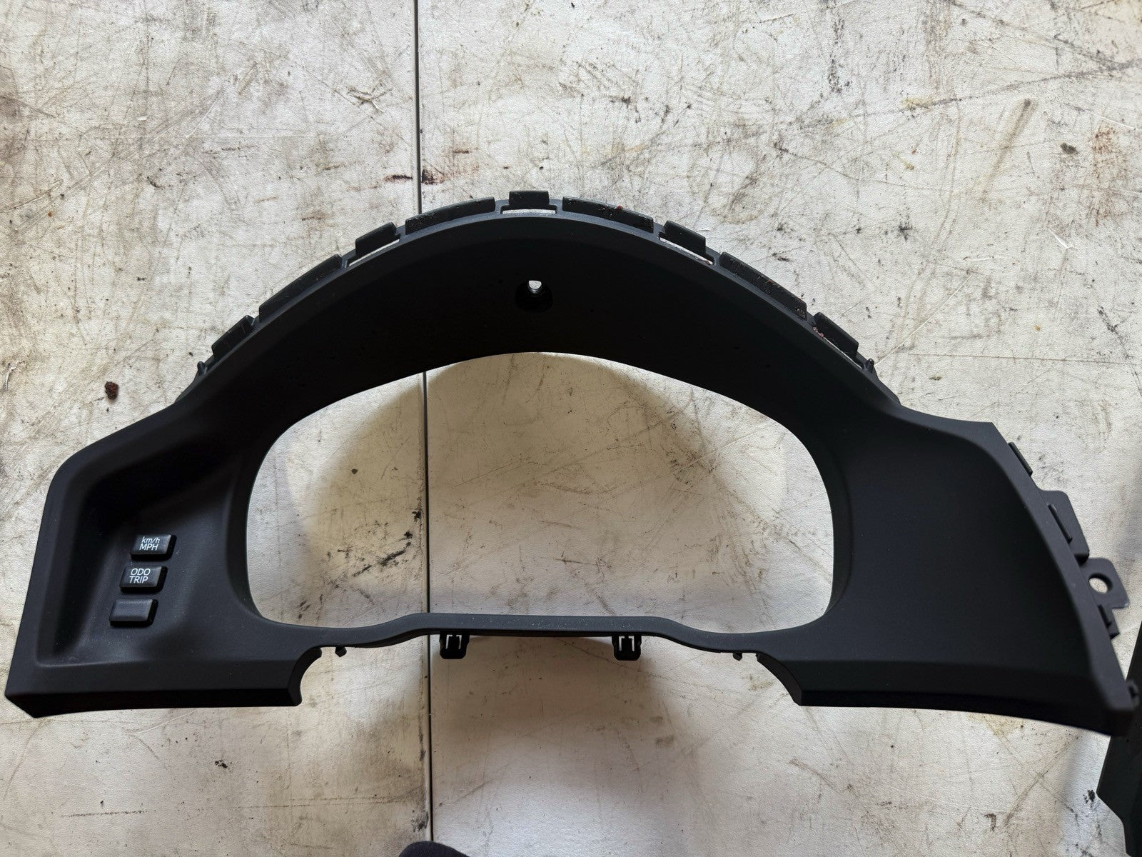 2017-2020 Subaru BRZ Cluster shroud trim 