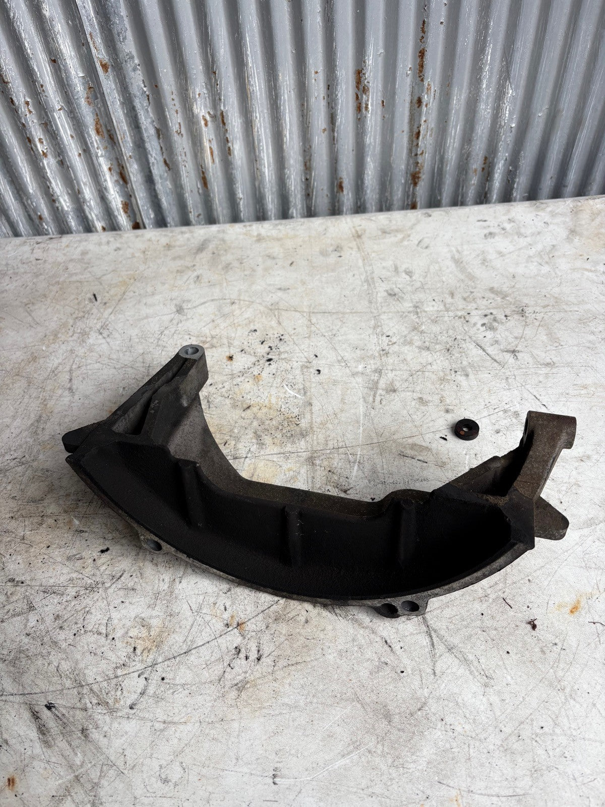 2004-2008 Acura TSX 6 SPD MT Transmission Engine Flywheel Clutch Cover Bracket 