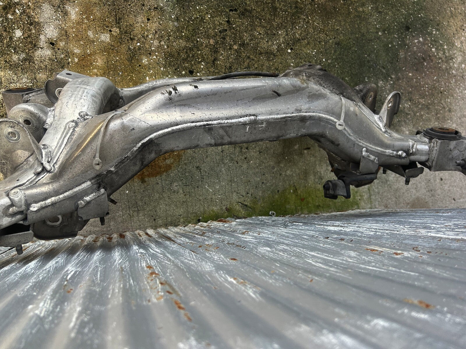 04 Nissan 350z Rear Subframe Assembly 