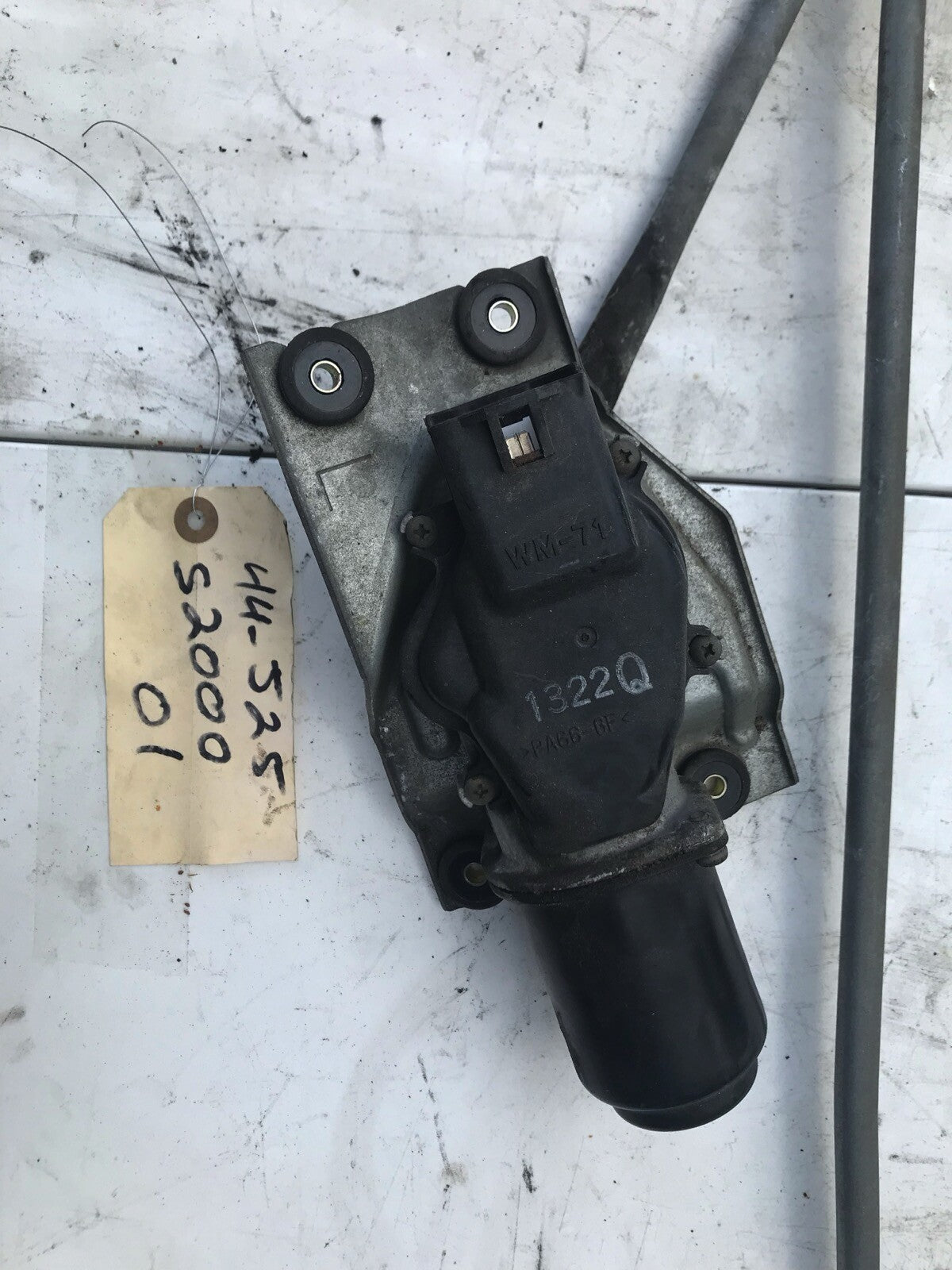 2001 Honda S2000 Windshield wiper assembly 
