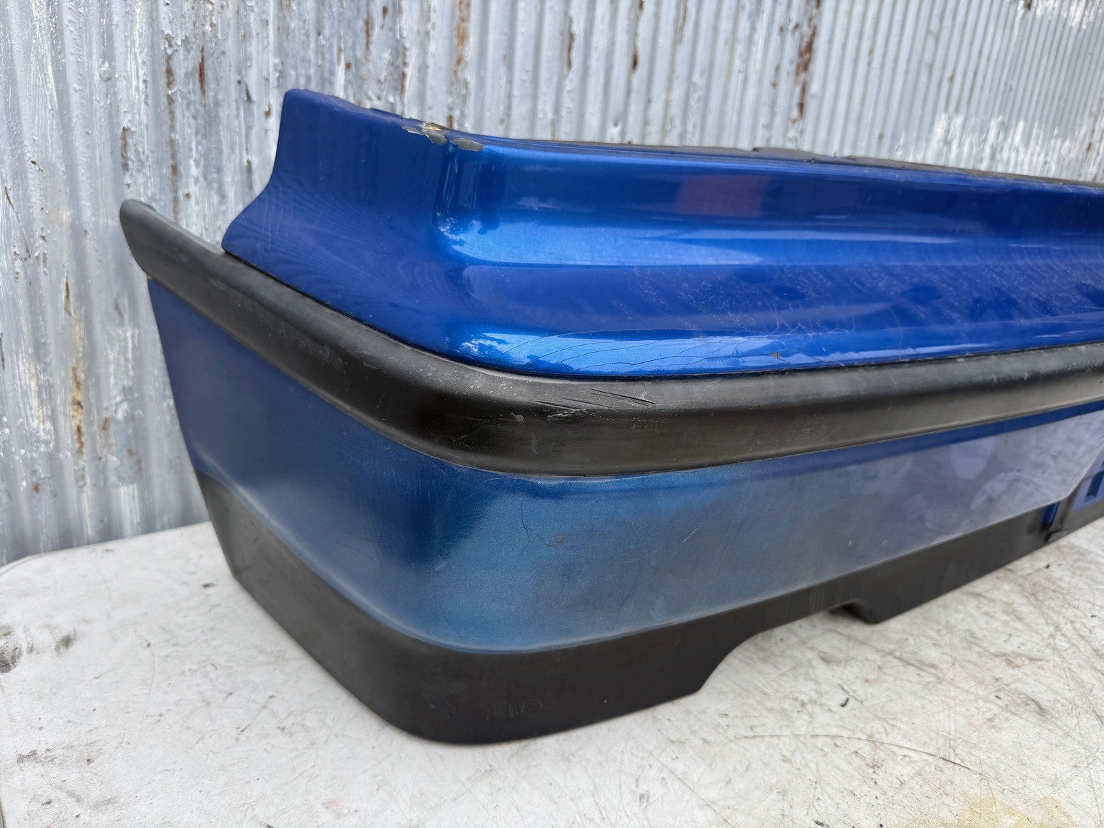 1989-1990 Honda CRX SI rear bumper cover
