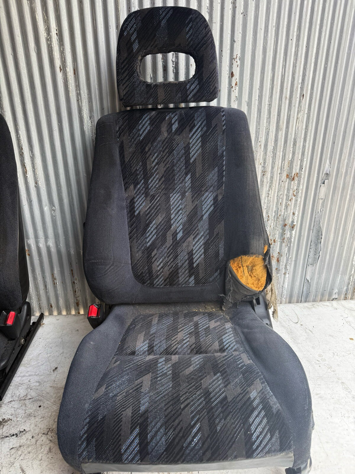 1999-2000 Acura Integra Front Seats Confetti 