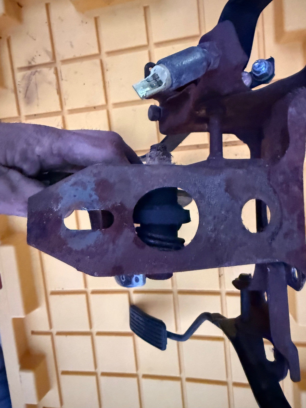 1989-1990 Honda CRX SI Manual Pedal Assembly 