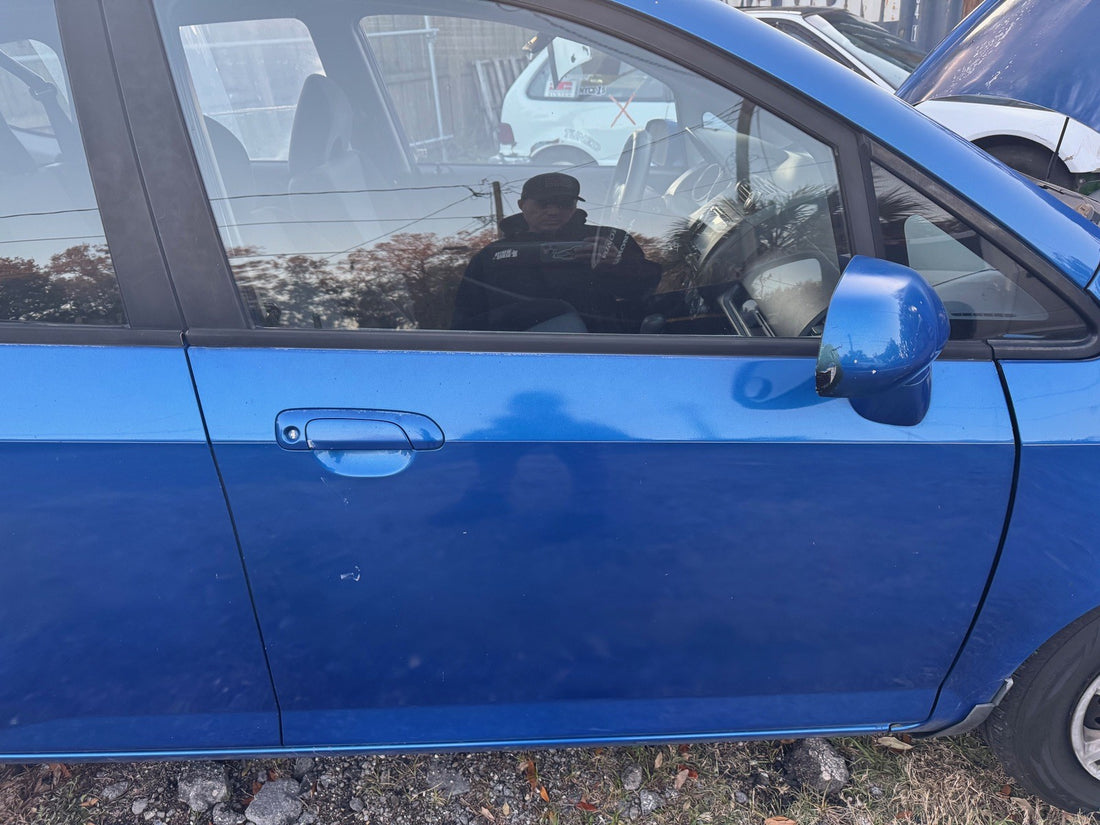 2007 Honda Fit Passenger Front Door 