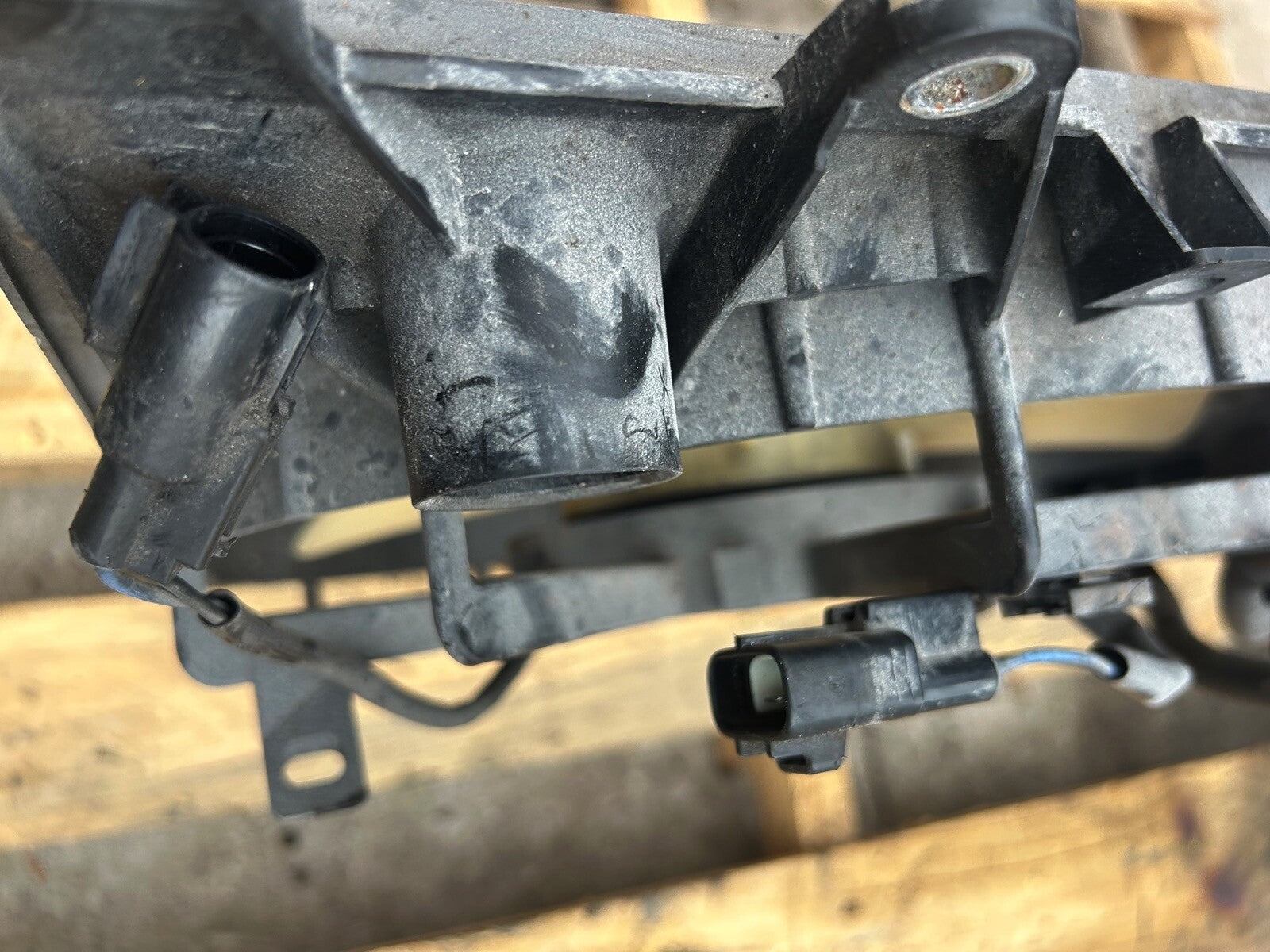 01-05 Lexus IS300 Radiator Fans AC 