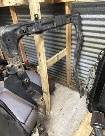 2005 Subaru Wrx U -Frame subframe 