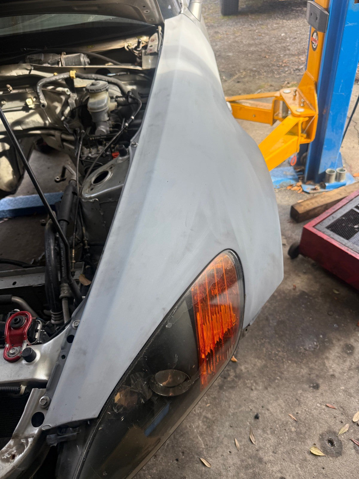 2000-2004 Honda S2000 Driver Fender (Primer)