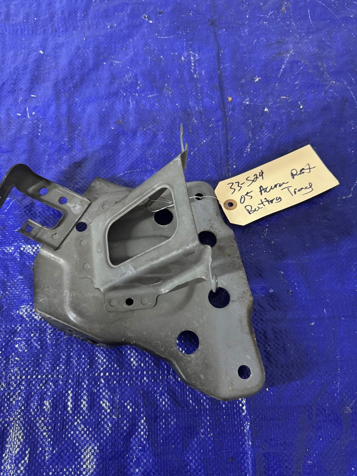 2005 Acura RSX battery tray 