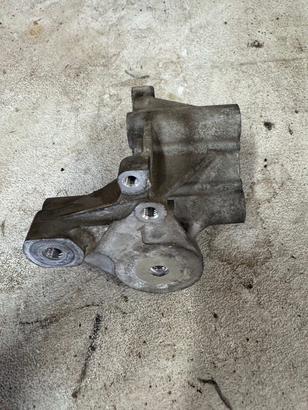 2000-2004 Honda S2000 Tensioner Bracket 