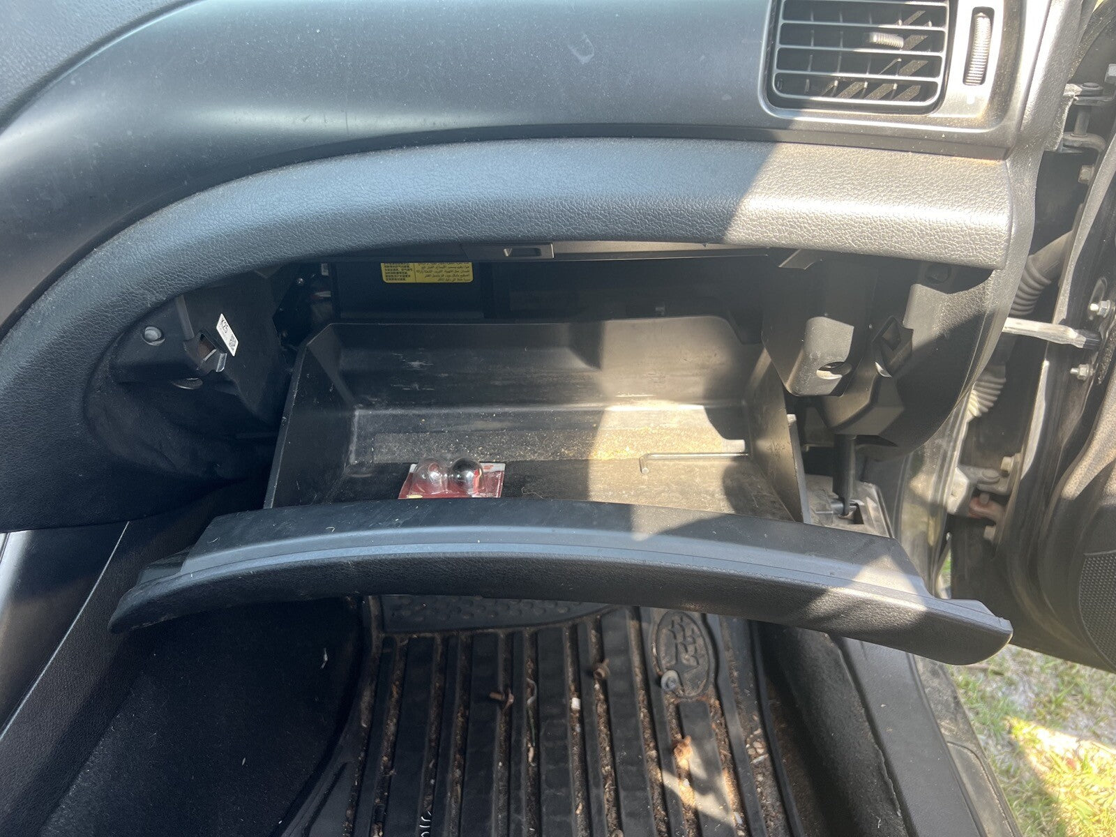 2008-14 Subaru Impreza Glove Box (2011)