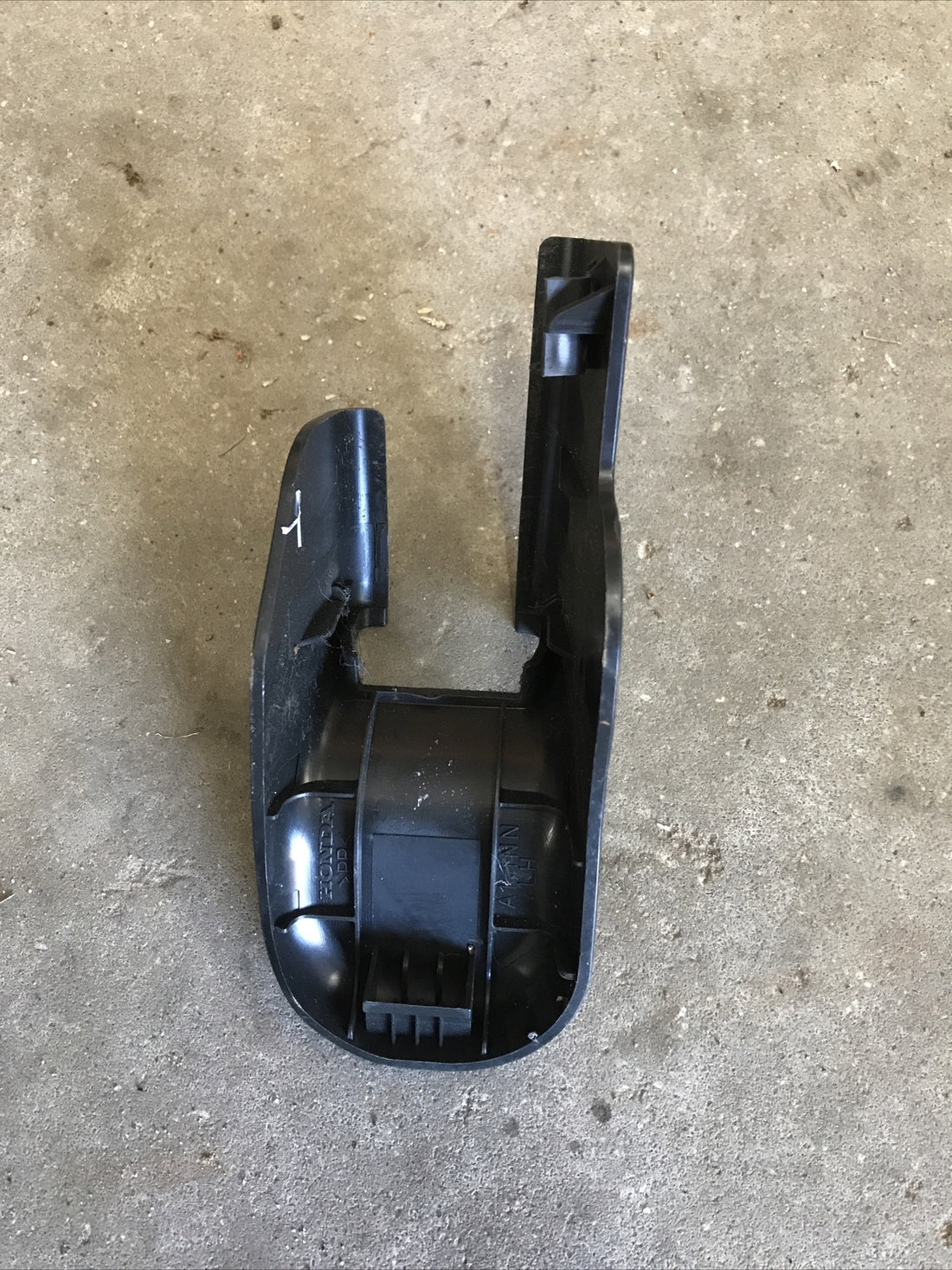 2006-2011 Honda Civic Right Side Seat Rail Track Outer Bolt Trim Cover