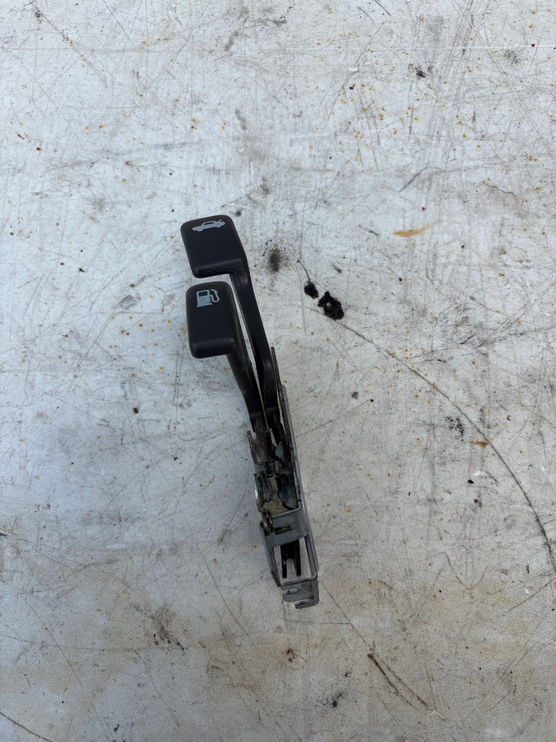 1991 Eagle Talon Gas Door Release / Trunk Release 