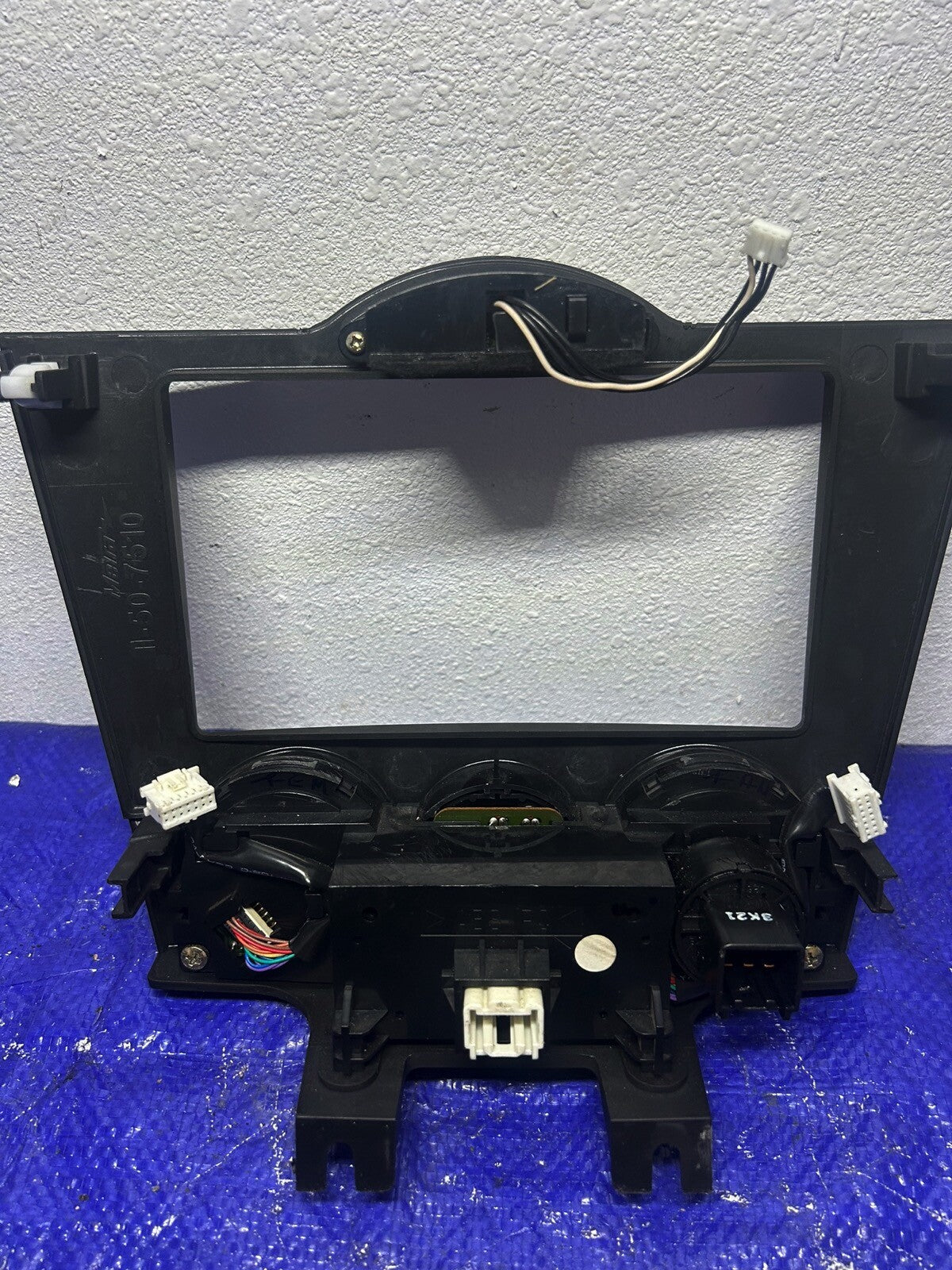 04-08 Mazda Rx8 Climate control with Bezel trim ( double din)