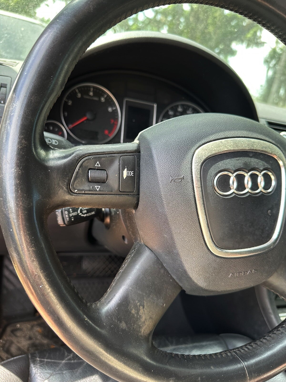 2007-2012 AUDI A4  STEERING WHEEL WITH BUTTONS OEM BLACK LEATHER 