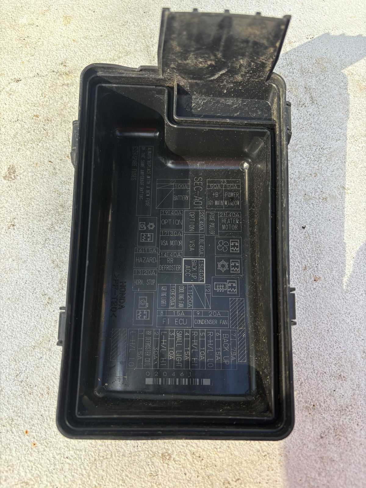 2004-2008 Acura TSX Engine Bay Compartment Fuse Box Lid OEM Cover Fusebox