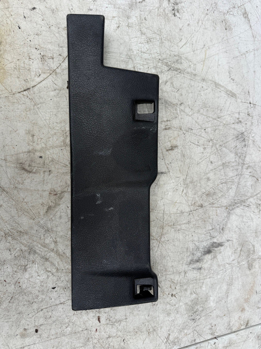 1989 -1990 Honda CRX SI knee panel 