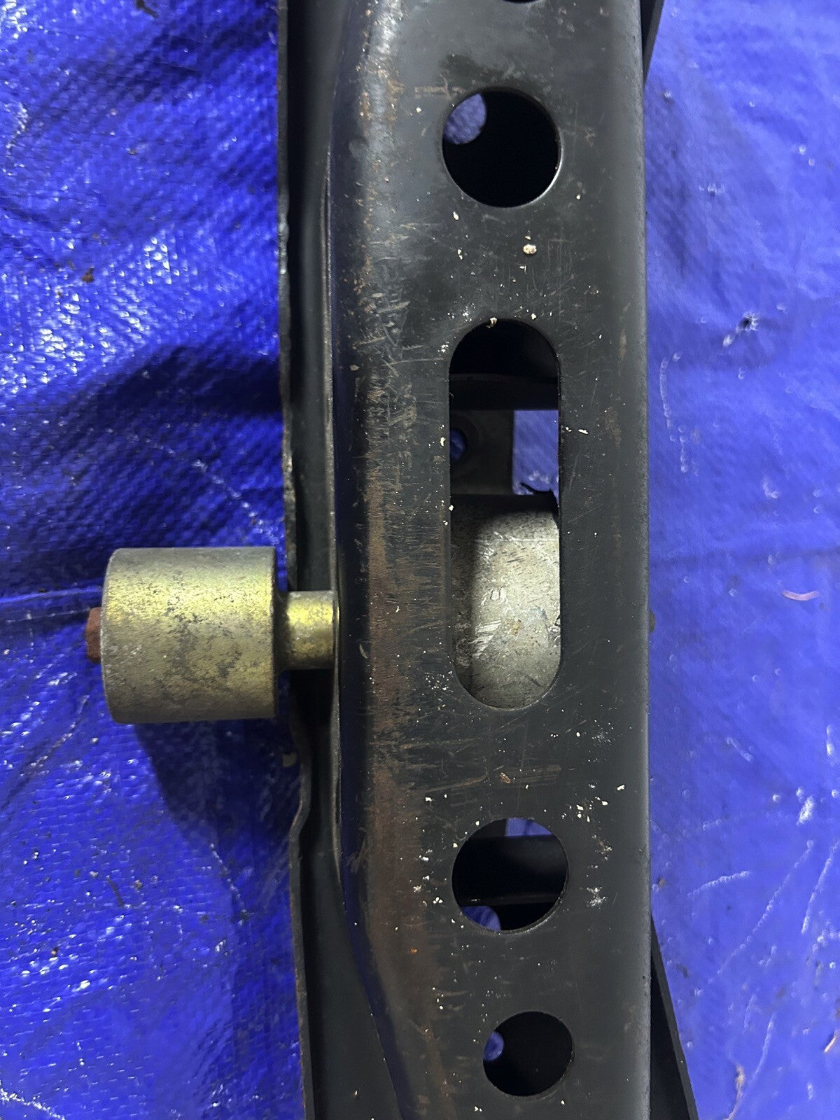 03-05 Nissan 350z Tranmission mount Manual 6 speed CD009