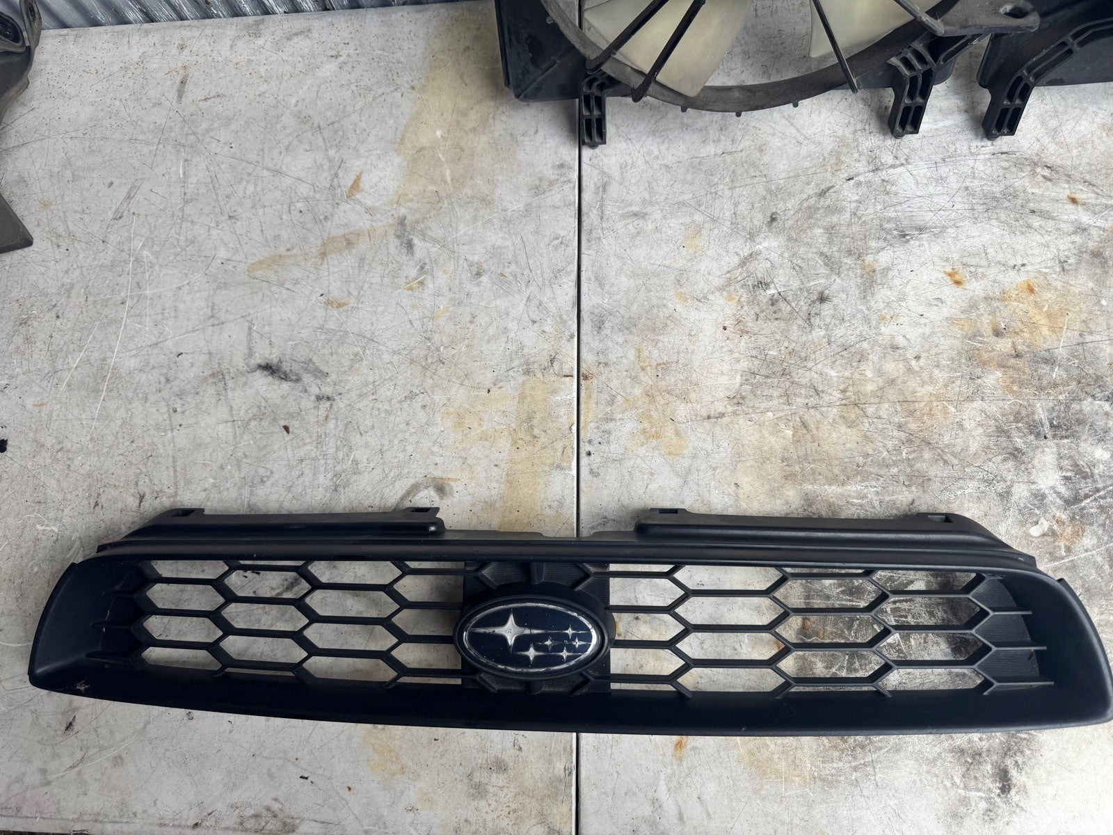 2002-2003 WRX Grill 