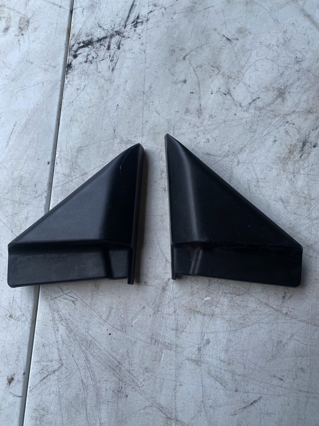 94-01 Acura Integra DC2 Door Mirror Trim Cover  Left And Right  (Clip broken)