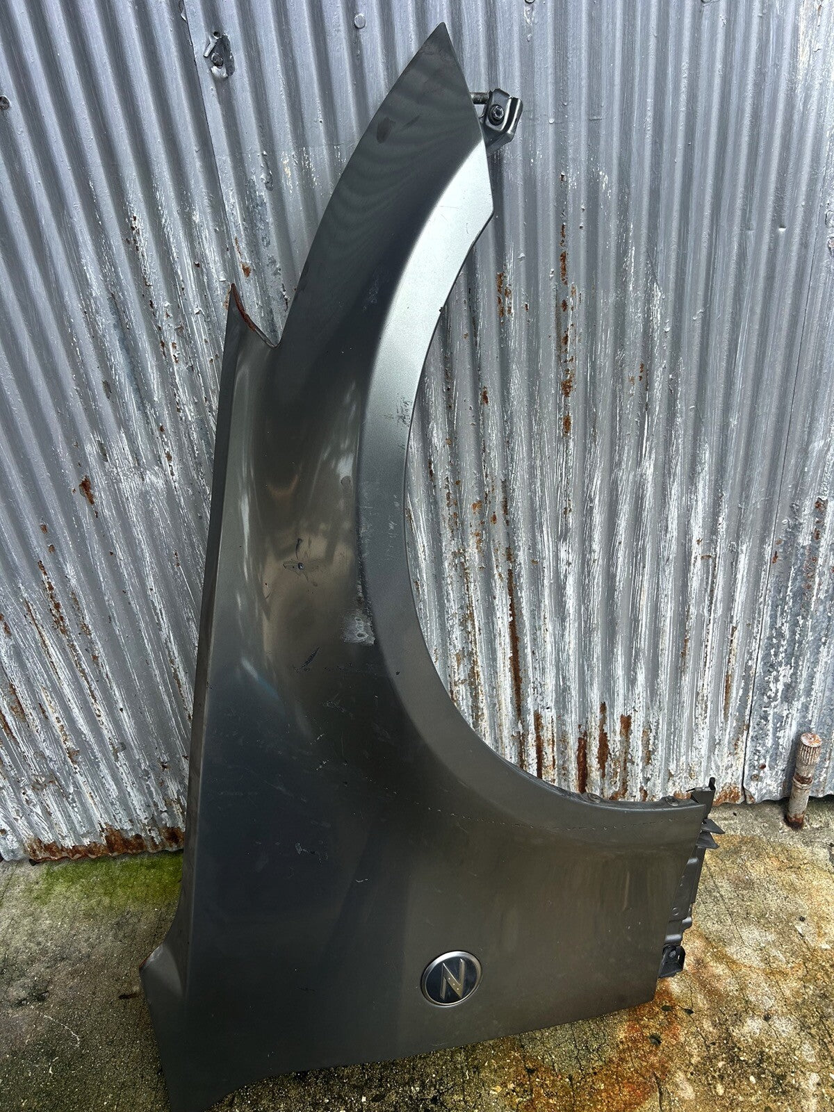 04 Nissan 350Z Passenger Fender Silver