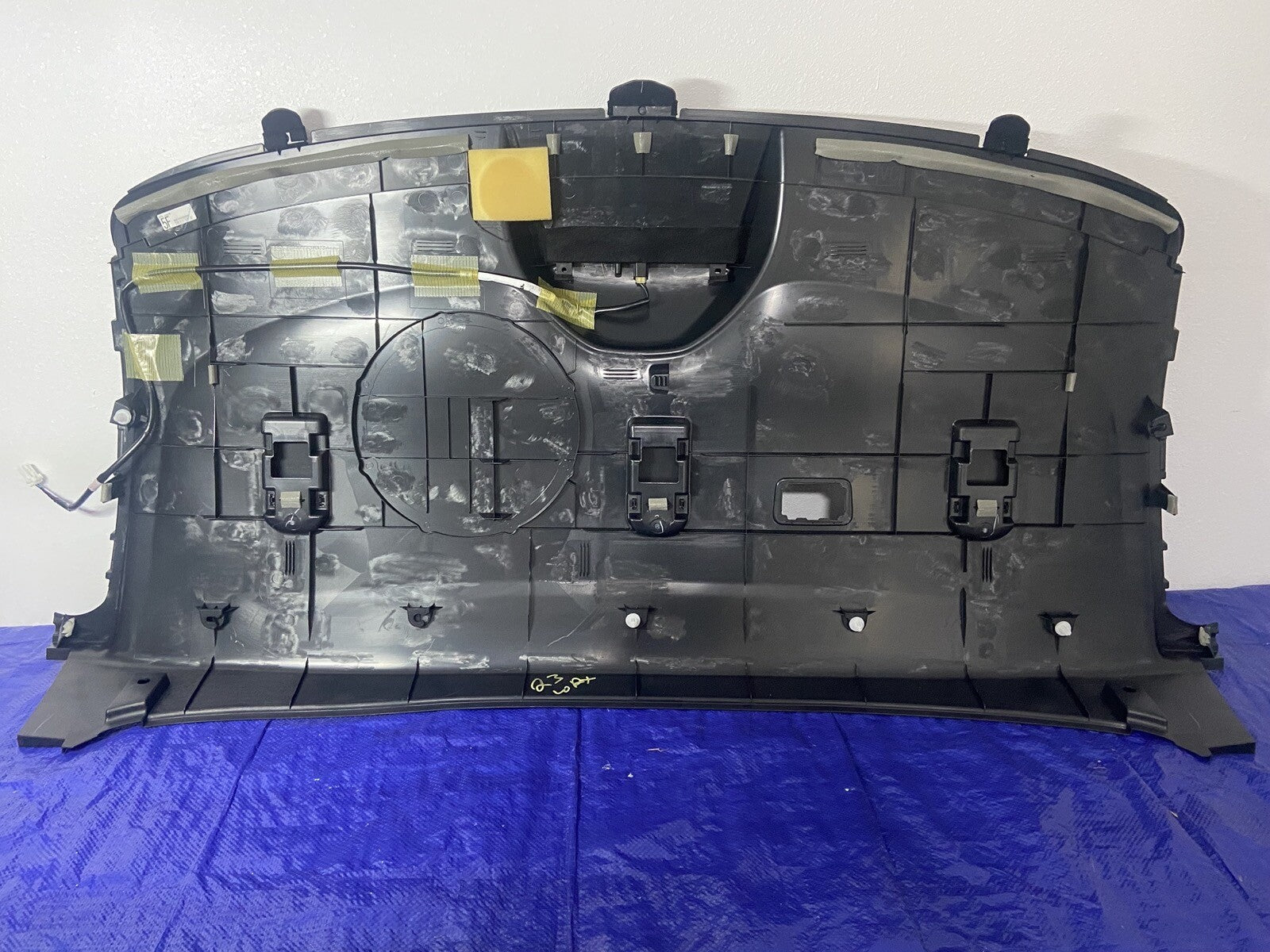 2023 Subaru WRX Premium luggage deck panel