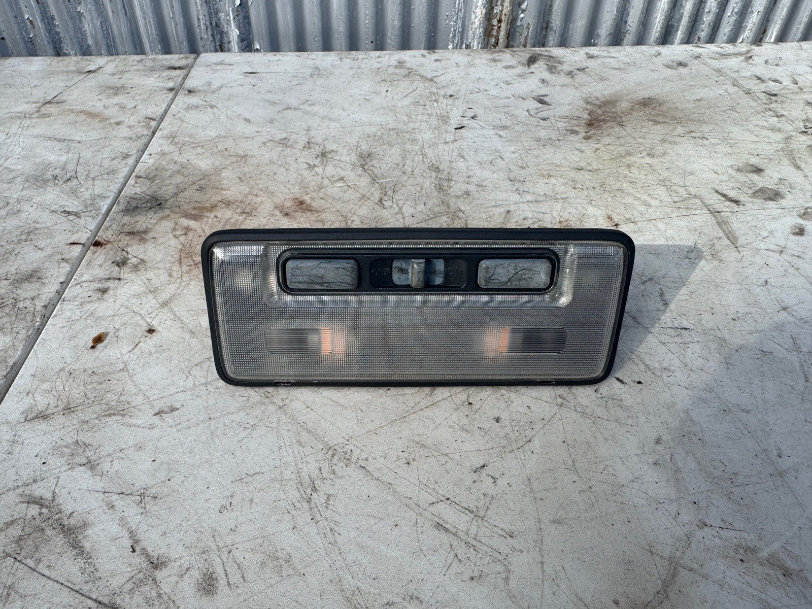 2000-2004 Honda S2000 Dome Light 