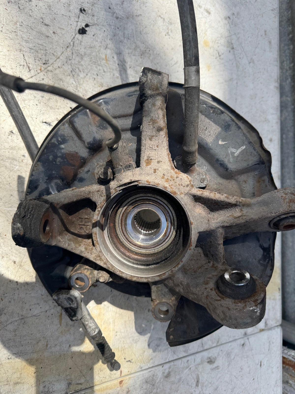 2001-2002 Lexus is300 Left Rear Knuckle 