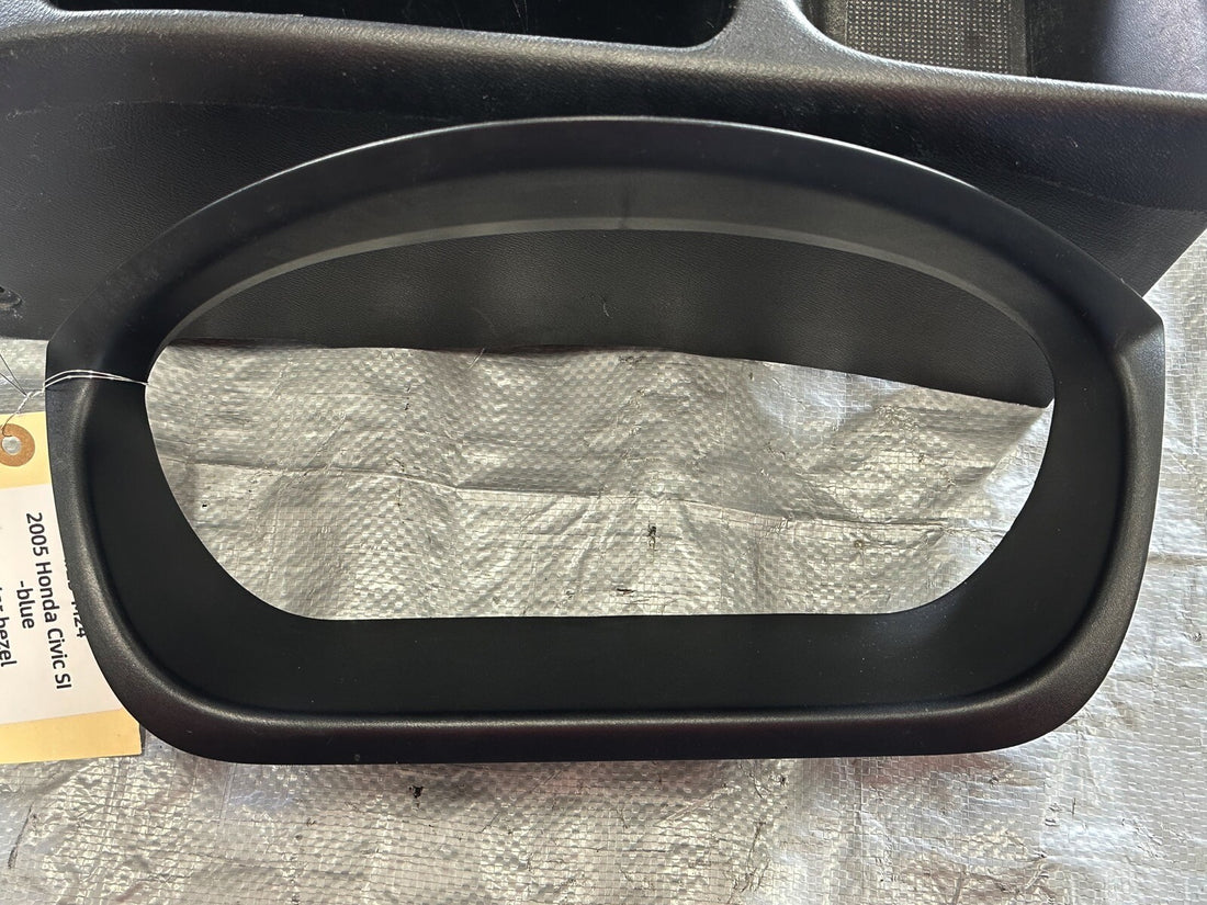 2002-2005 Honda Civic Si Hatchback Instrument Cluster Bezel Trim Black OEM 2005 