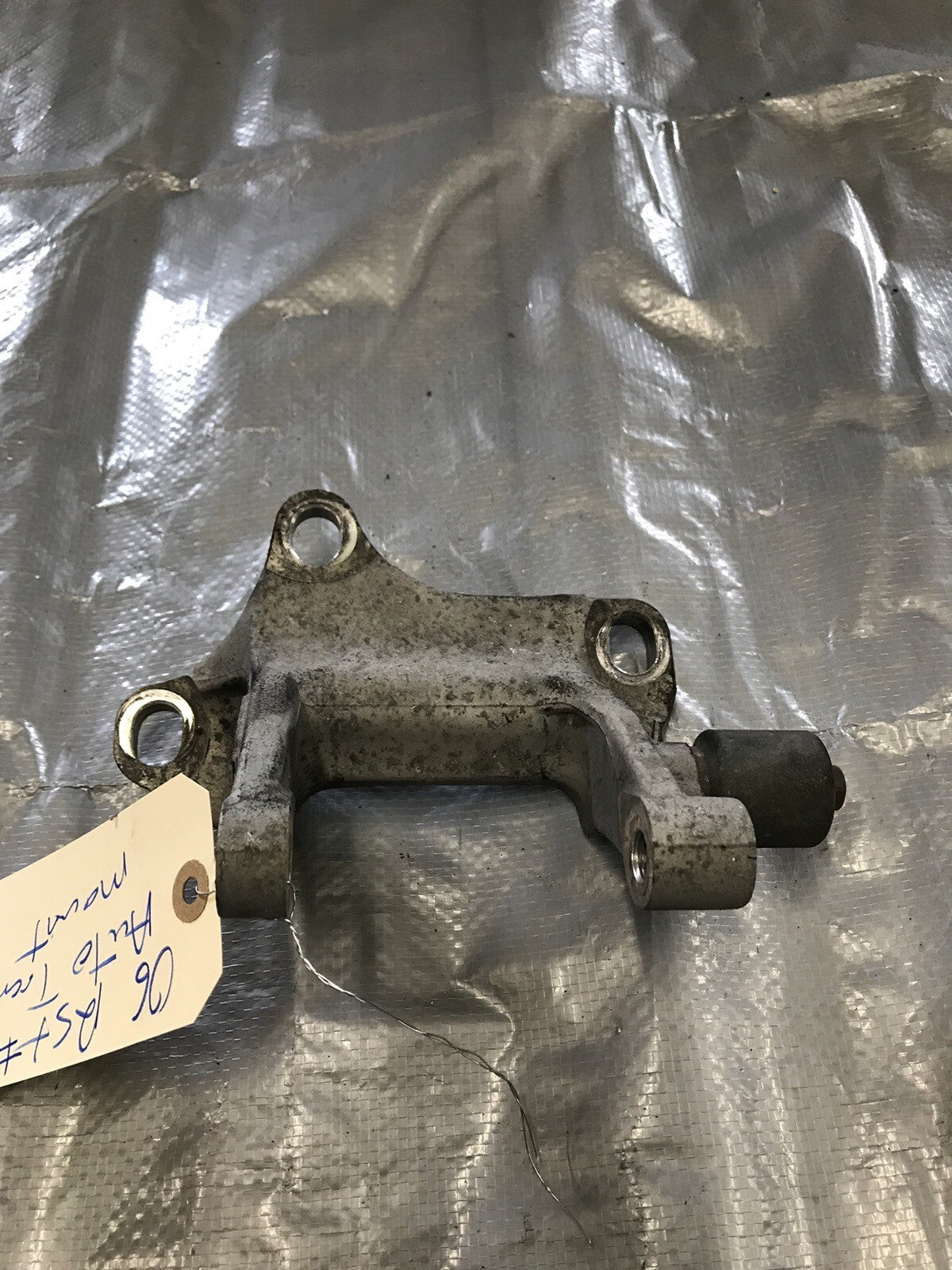 2006 Acura RSX Automatic Transmission Bracket