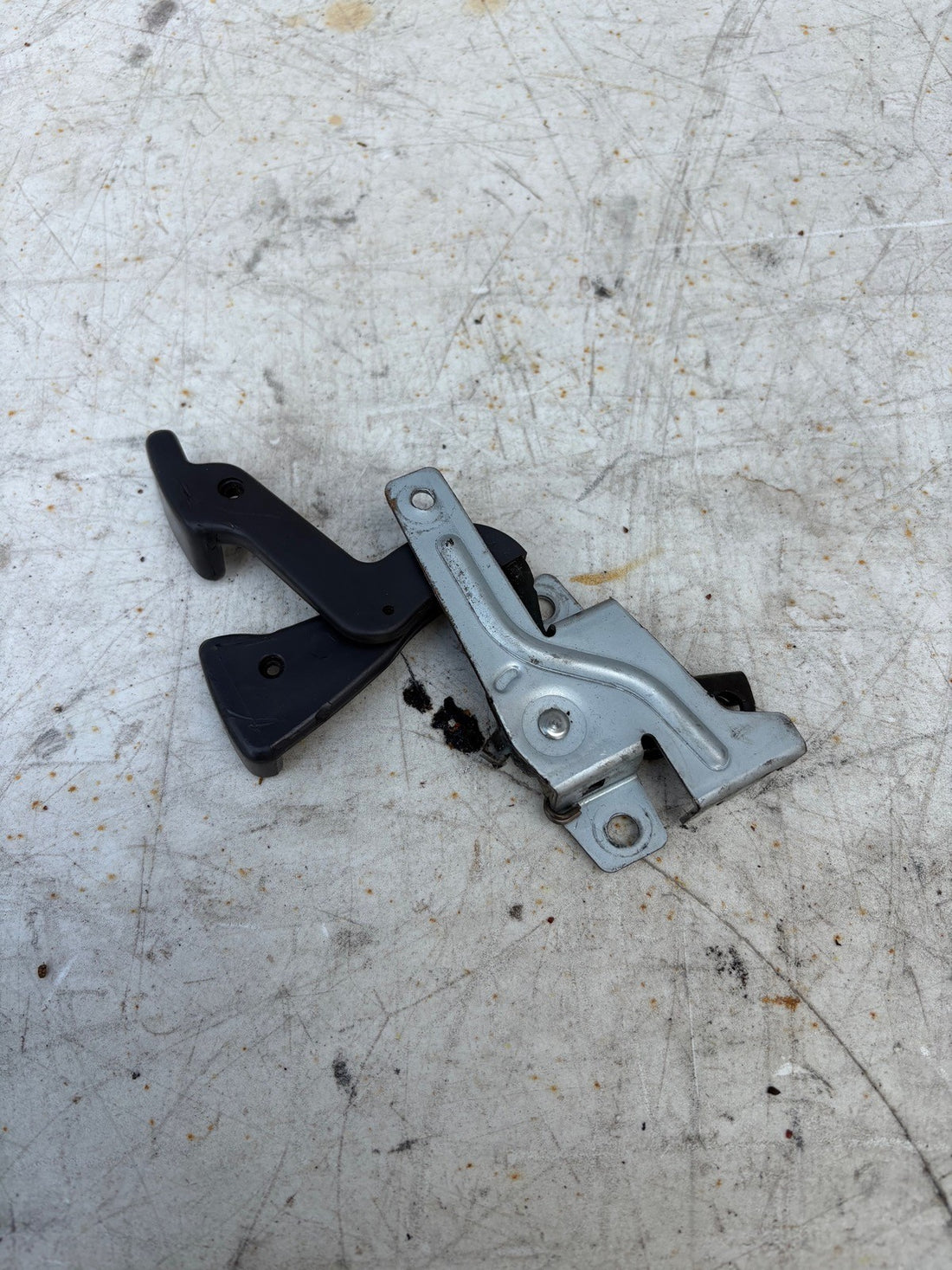 1991 Eagle Talon Gas Door Release / Trunk Release 