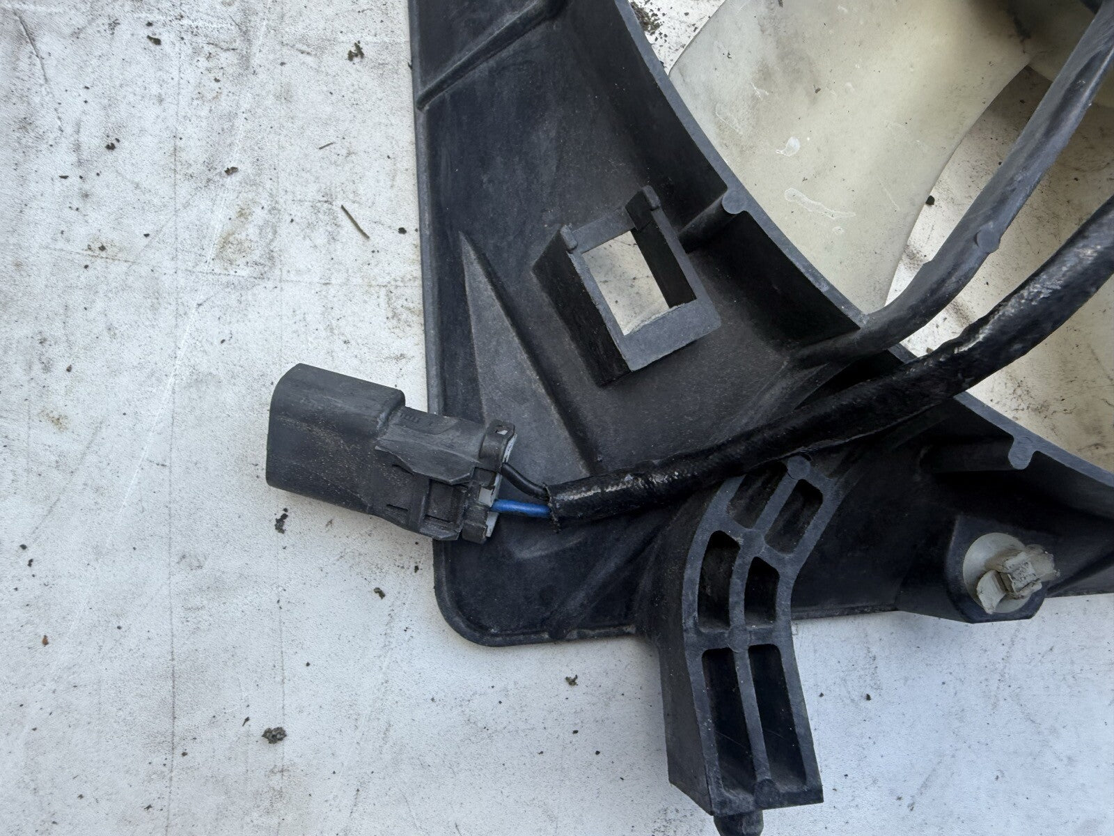 2005 -2006 Acura RSX AC Condensor Fan 