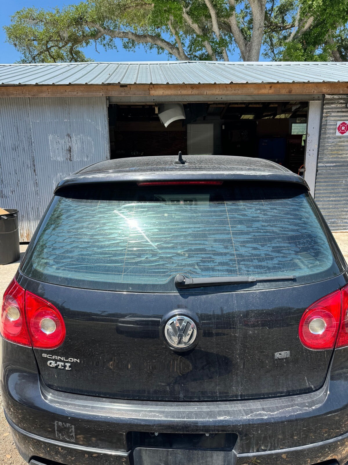 2006-2007 VW GTI TRUNK TAILGATE HATCH. outer tail lights not included**