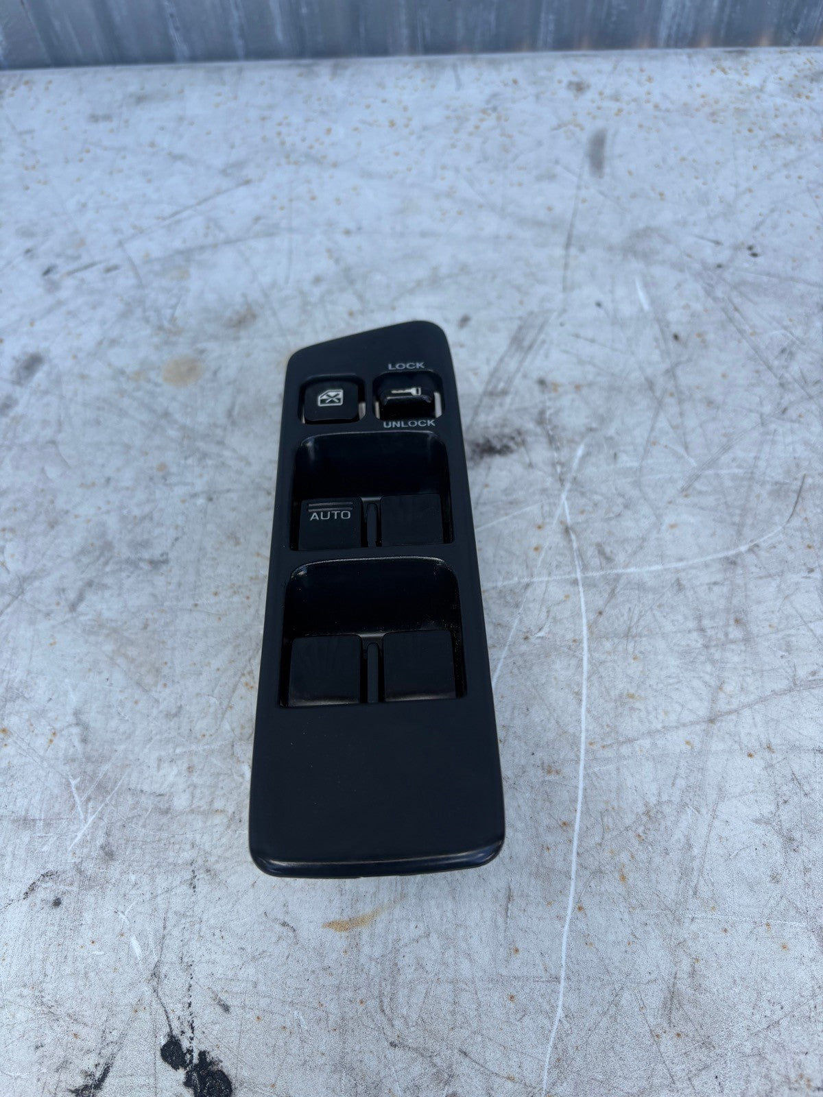 1998-2002 Subaru Forester Driver Side Master Power Window Switch OEM 